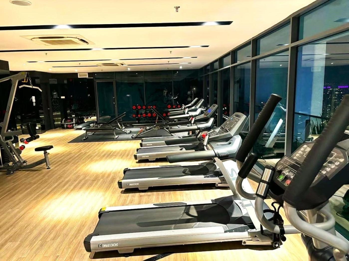 קואלה לומפור The Luxe Suites Infinitum Klcc מראה חיצוני תמונה